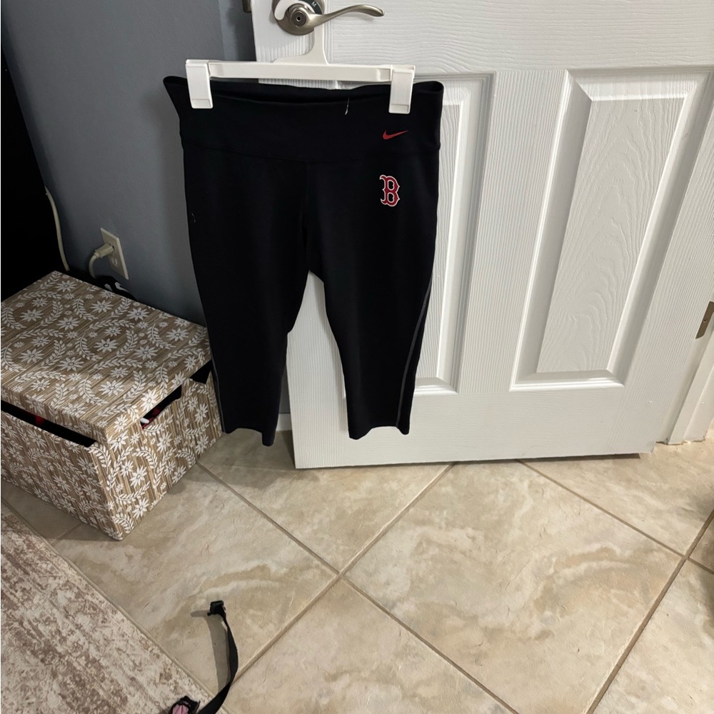 Nike Black Leggings Form-Fitting Stretch